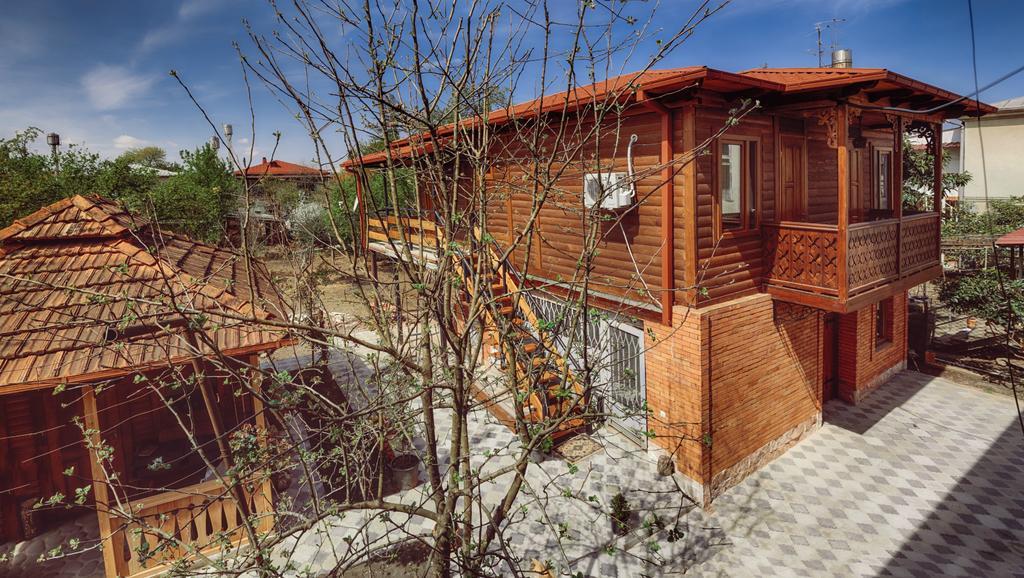 Casa De Khasia Зугдиди Екстериор снимка